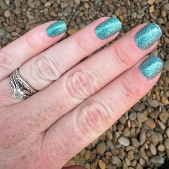 Color Street Timeless Turquoise-Glittery Teal Nail Strips - Picture 5 of 9